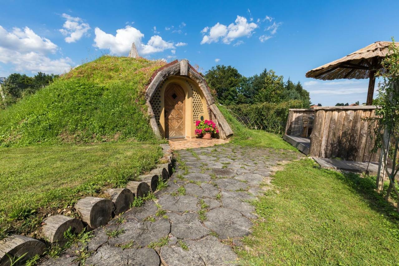 Apartma Zemljanka Ljutomer Exteriör bild