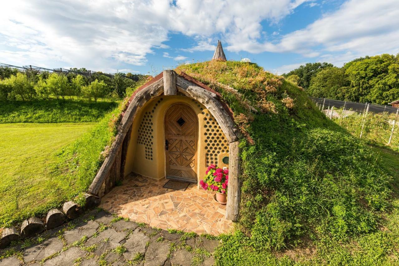 Apartma Zemljanka Ljutomer Exteriör bild